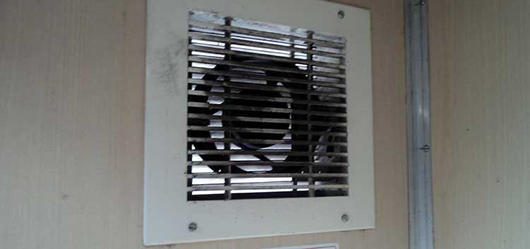 cleaning the exhaust fan