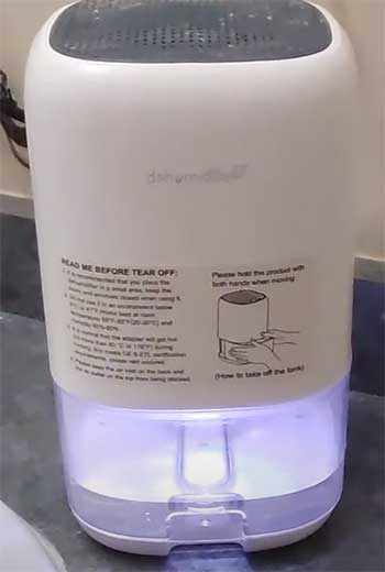 Dehumidifier for bathroom