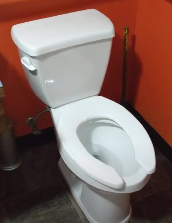 GERBER AVALANCHE toilet