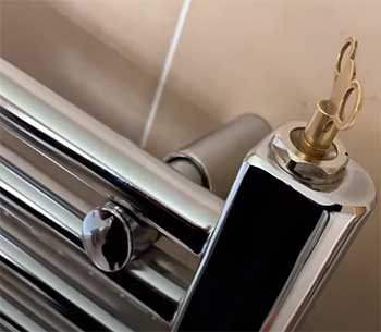 Electric Heated Towel Rail