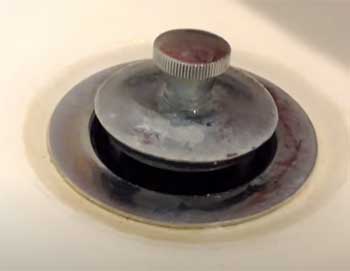 Lift-and-Turn Sink Stopper