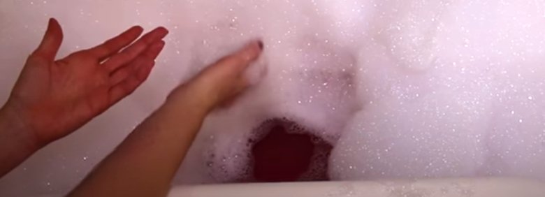 bubbles from Lush Magic Wand soap