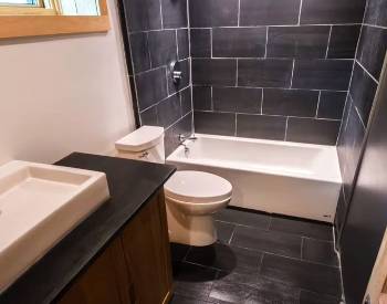 slate tiled bathroom