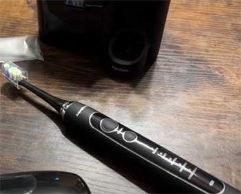 Aquasonic Black Series PRO Toothbrush