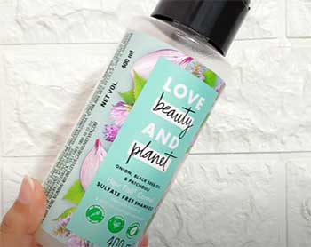 Love Beauty & Planet Onion Black Seed & Patchouli Hair Fall Control Shampoo