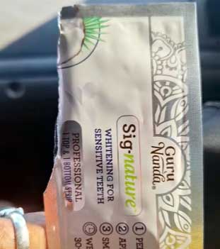 GuruNanda Whitening Strip