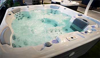 Wellis Taurus Hot Tub