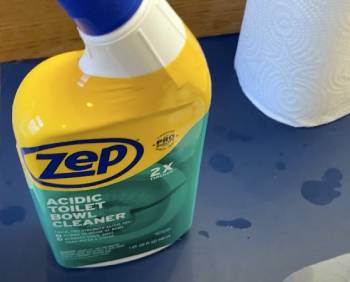 Zep Acidic Toilet Bowl Cleaner