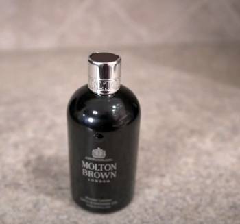 molton brown shower gel
