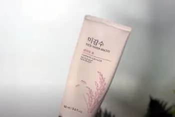 rice water bright foaming cleanser