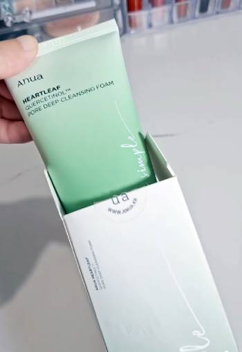 anua heartleaf deep pore foam cleanser