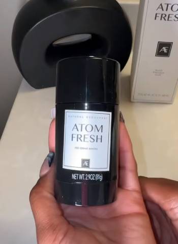 atom fresh deodorant
