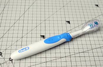 oral b cross action vs floss action