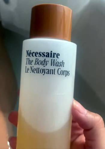 necessaire body wash