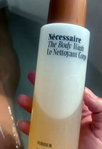 necessaire body wash