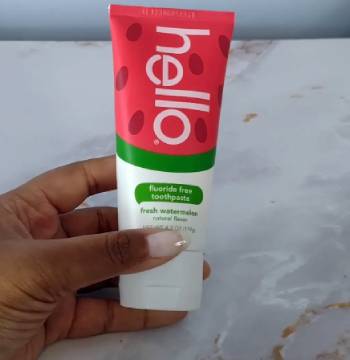 hello kids wild strawberry fluoride toothpaste
