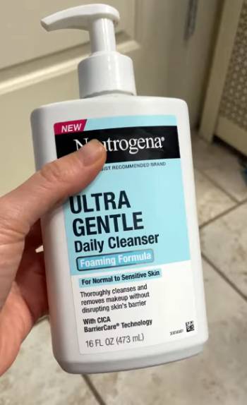 neutrogena daily cleanser